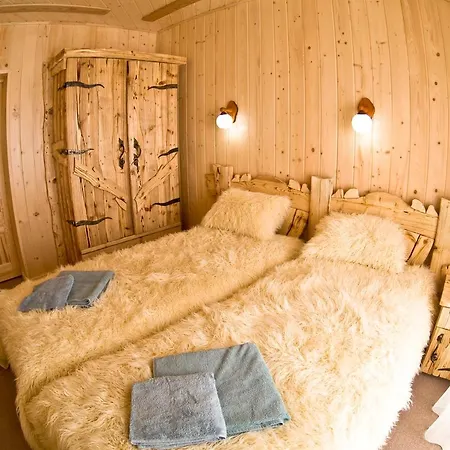 брусний View House *