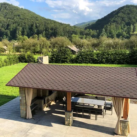 брусний View House Šešory