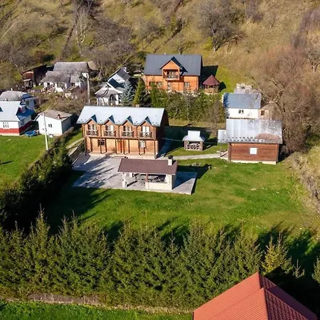 брусний View House * Sheshory
